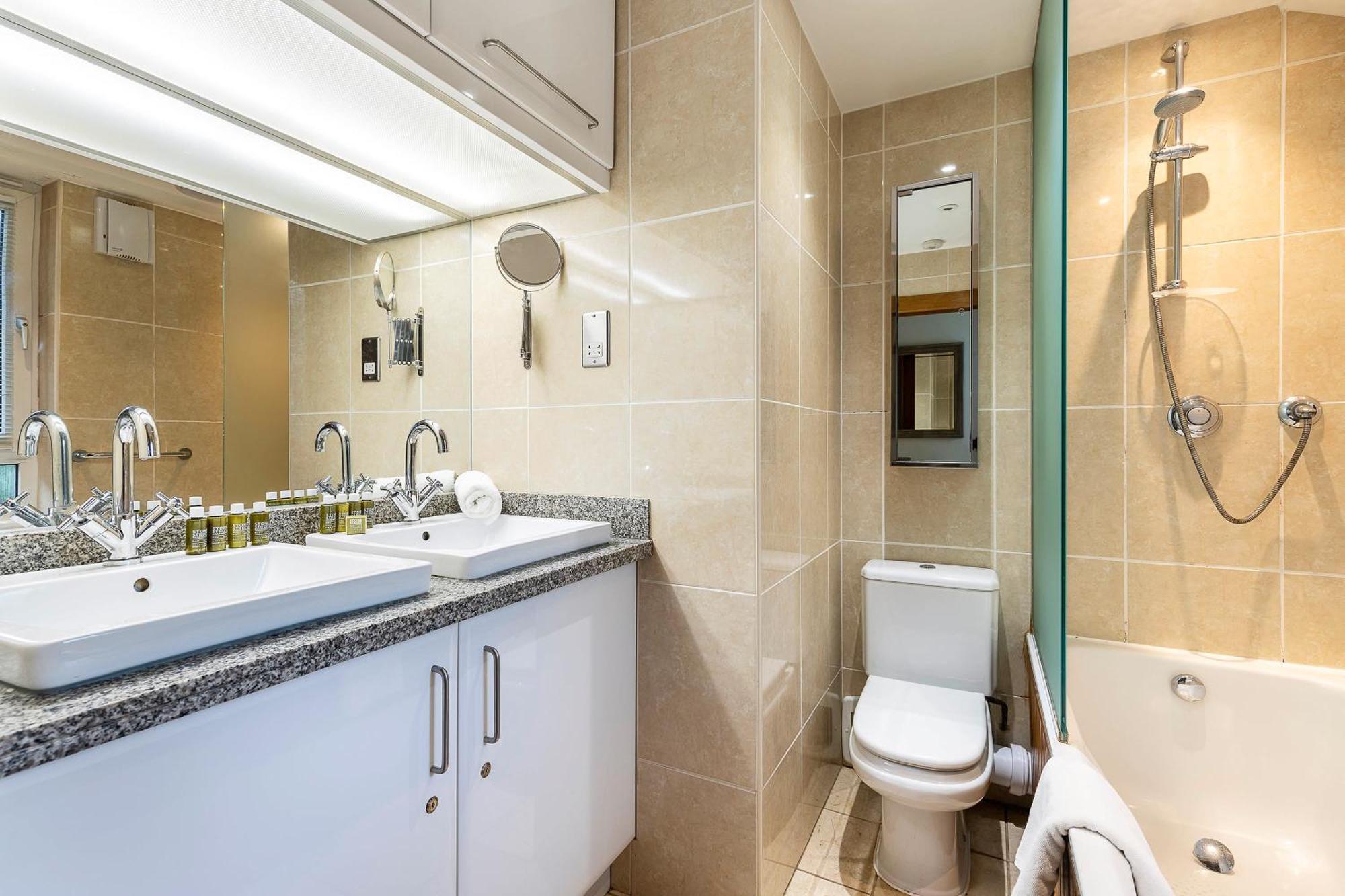 Tower Bridge 2Br Apartment For 6 With Terrace Londres Extérieur photo